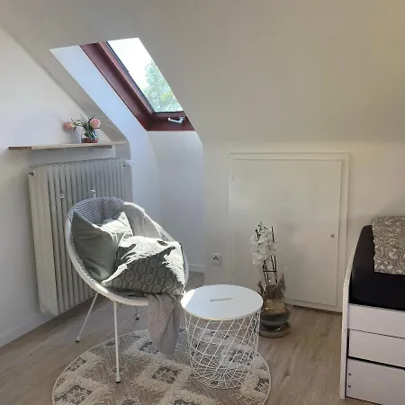 Privates neu renoviertes Zimmer in Schwaig Exterior foto